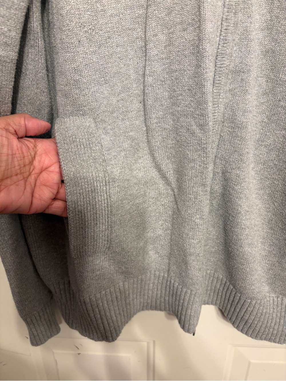 Tommy Hilfiger Men’s Light Gray Full-Zip Sweater with Cream Ribbed Collar - Picture 5 of 8